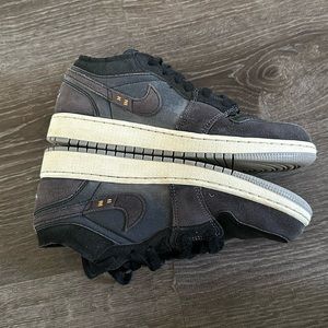 Jordan 1 Low Inside Out Craft